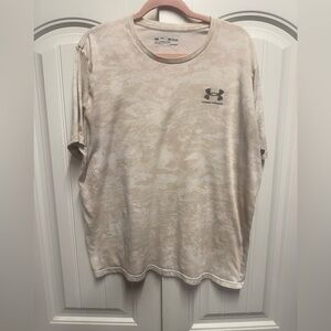 Under Armour Men’s XL Loose Fit Camo T-Shirt HeatGear Athletic T